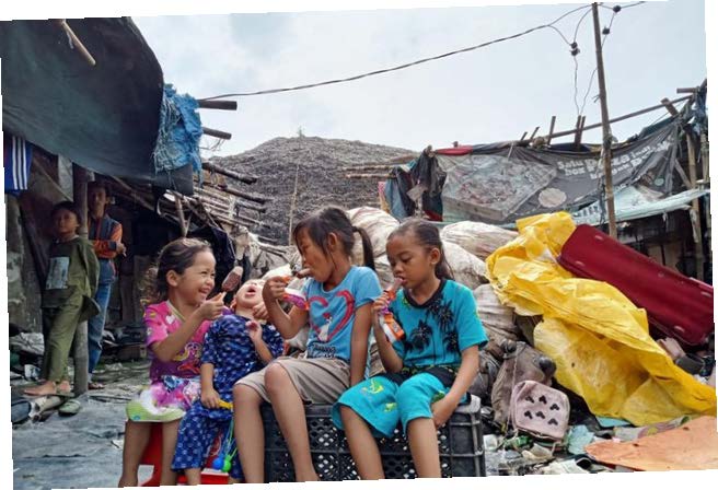 Bantar Gebang, Indonesia - Scavenger Kids - Wide-Eyed Wonder - Live Theatre